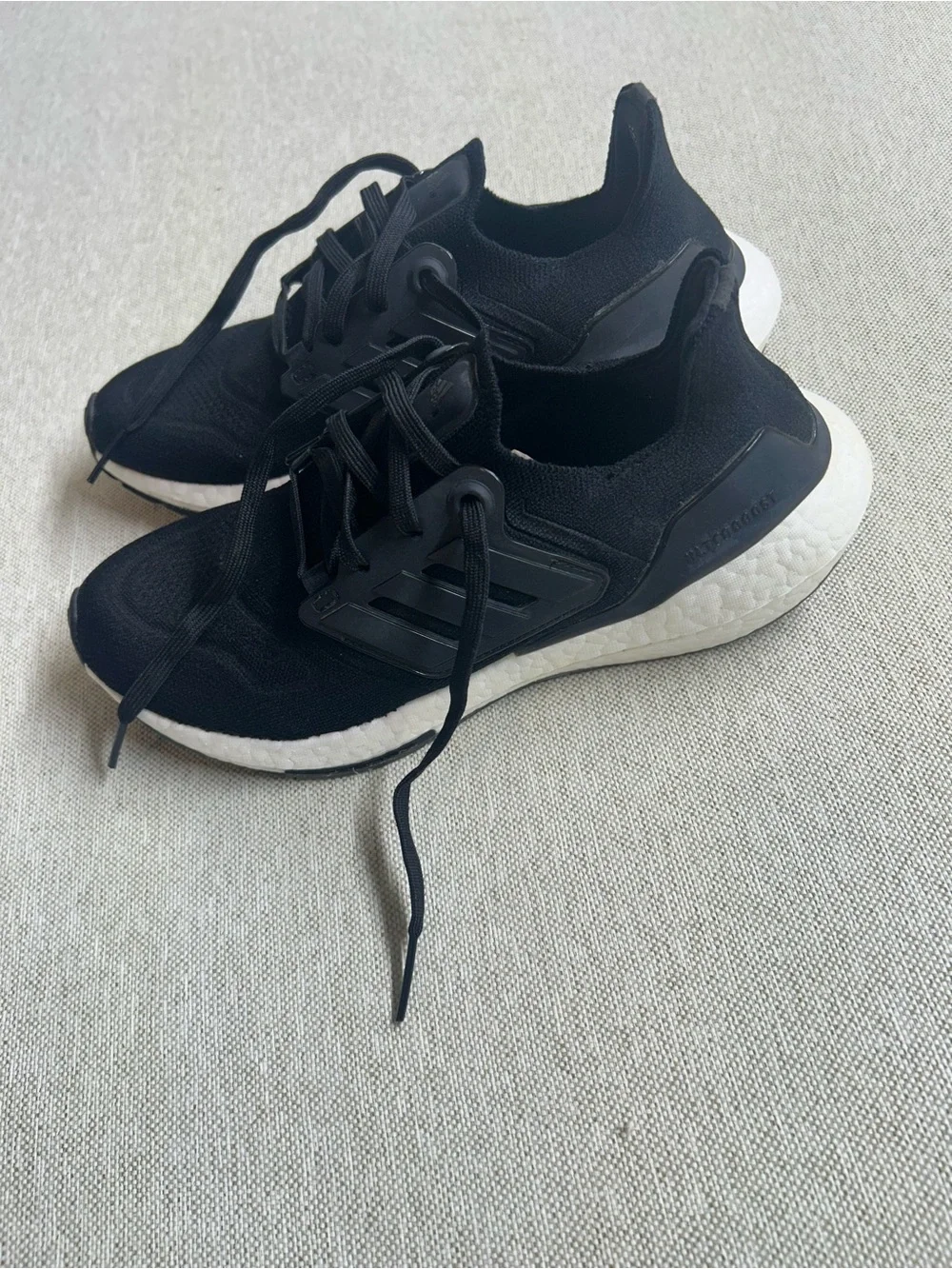 adidas Black Men’s Knit Lace-Up Sneakers with White Sole